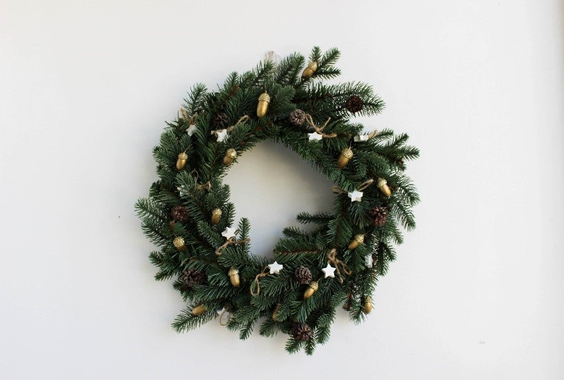 5 DIY Winter Wreaths